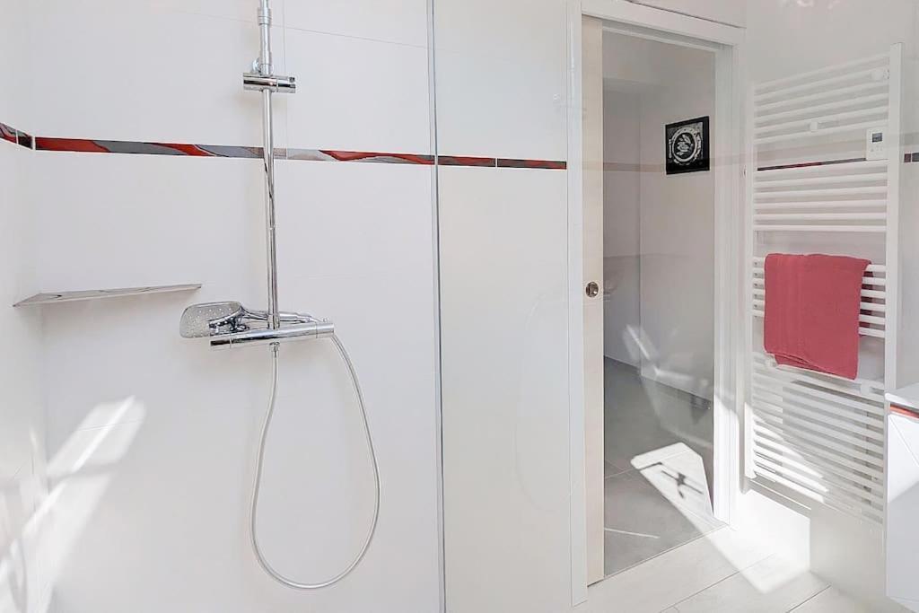 Appartement Pour 3 Personnes Sur La Plage Les Pieds Dans Leau Плоневе-Порзэ Экстерьер фото